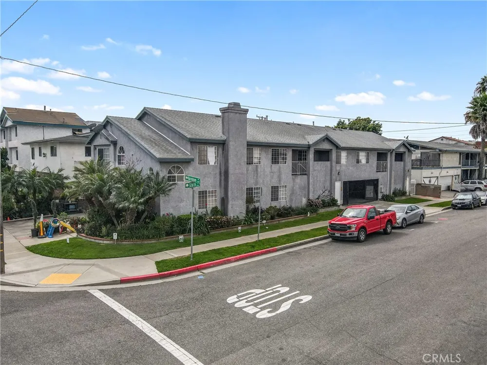 3702 W 126th Hawthorne, CA 90250