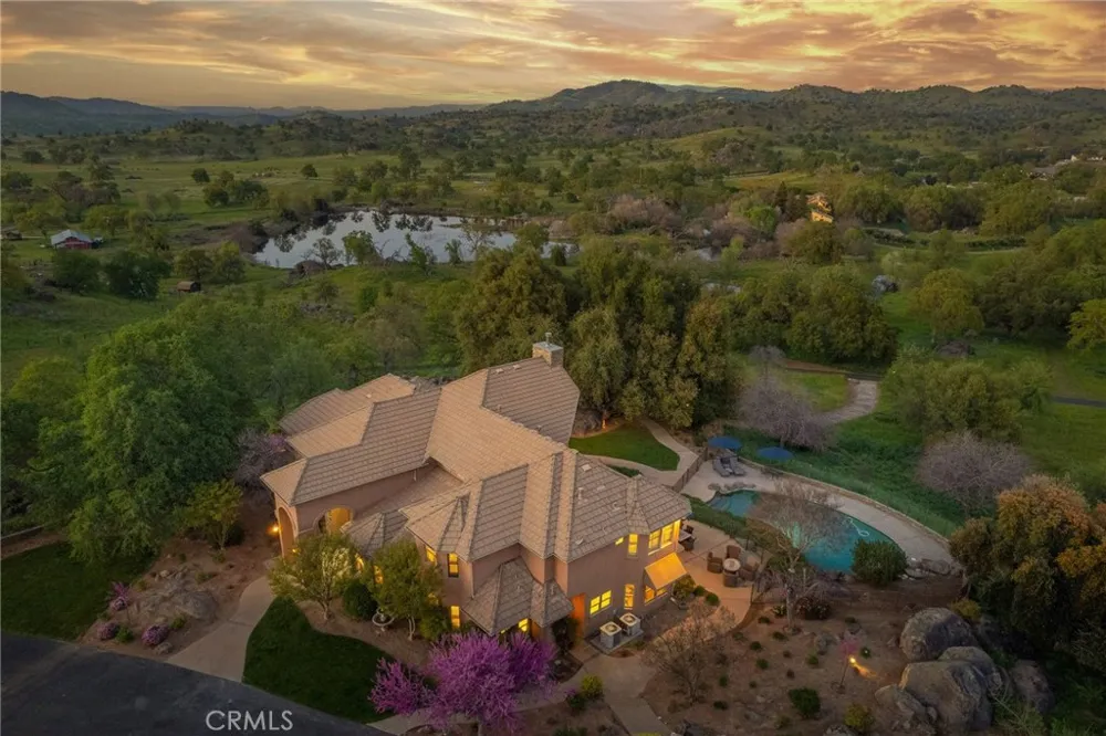 16115 Deer Path Clovis, CA 93619