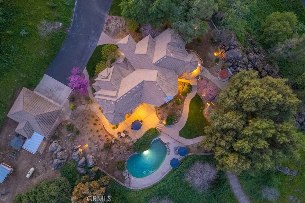 16115 Deer Path Clovis, CA 93619