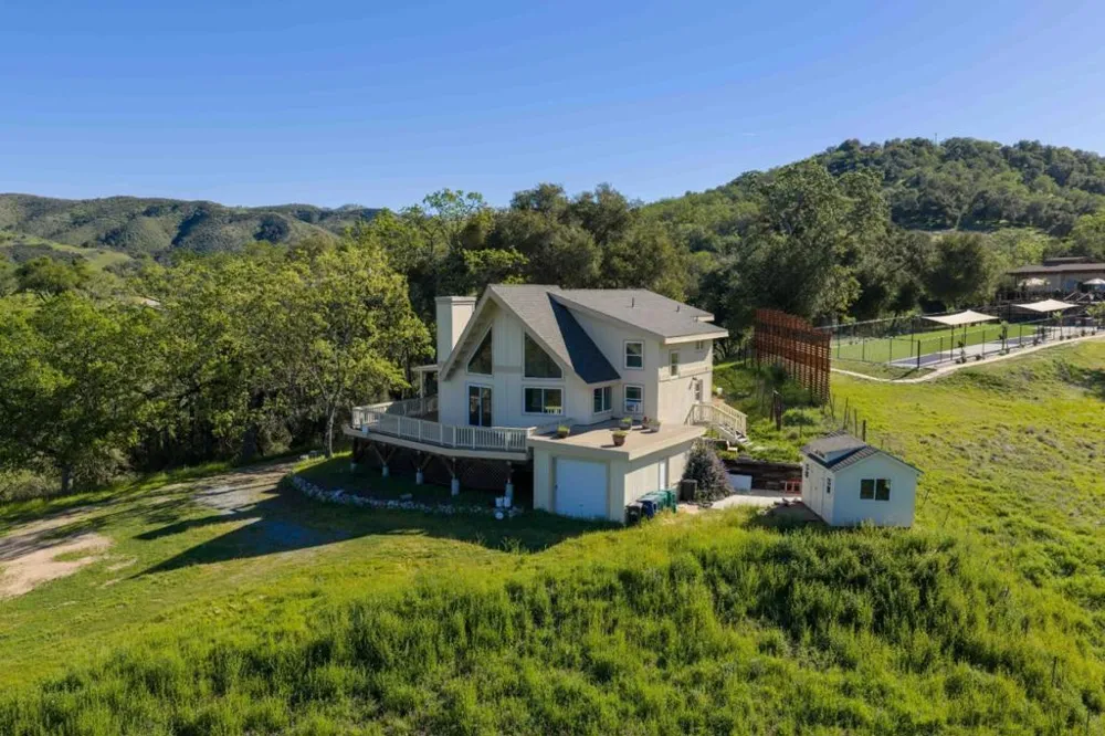 20510 Cachagua Road Carmel Valley, CA 93924