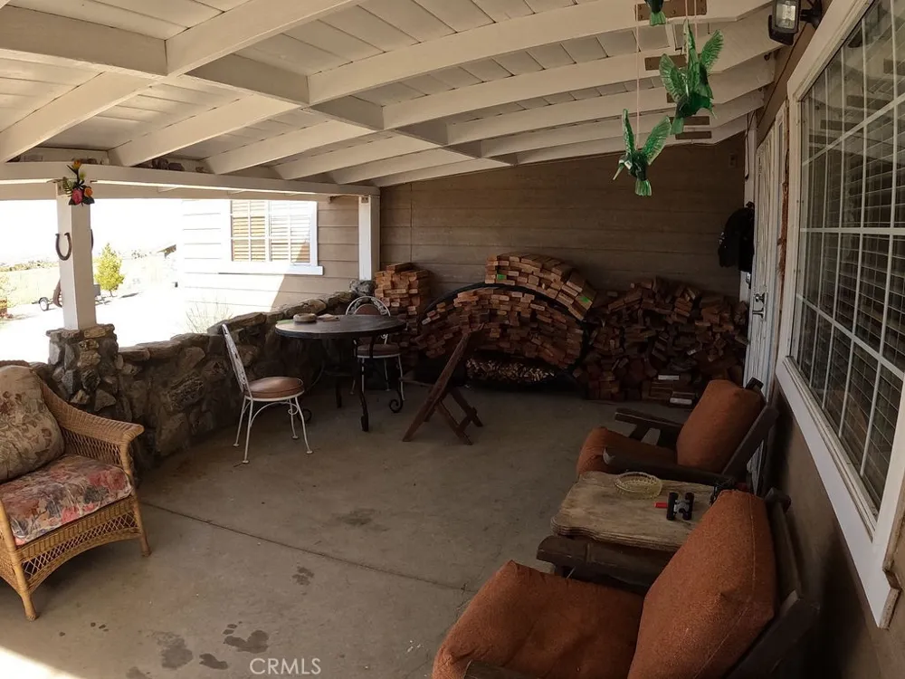 30000 Buchannon Ranch Road Llano, CA 93544