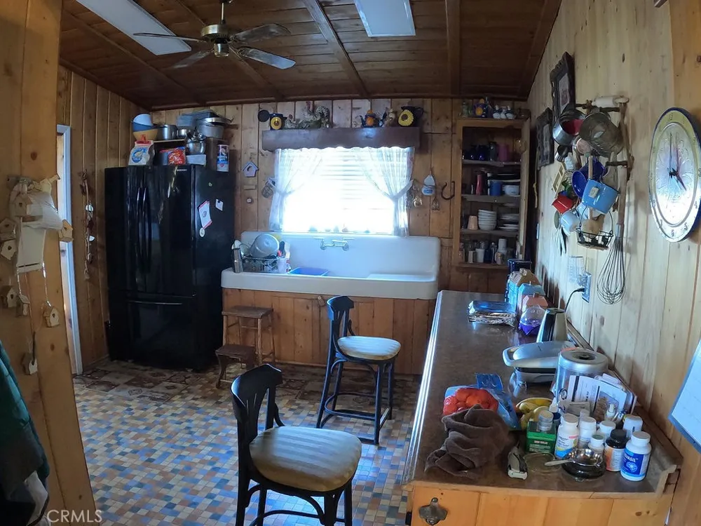 30000 Buchannon Ranch Road Llano, CA 93544
