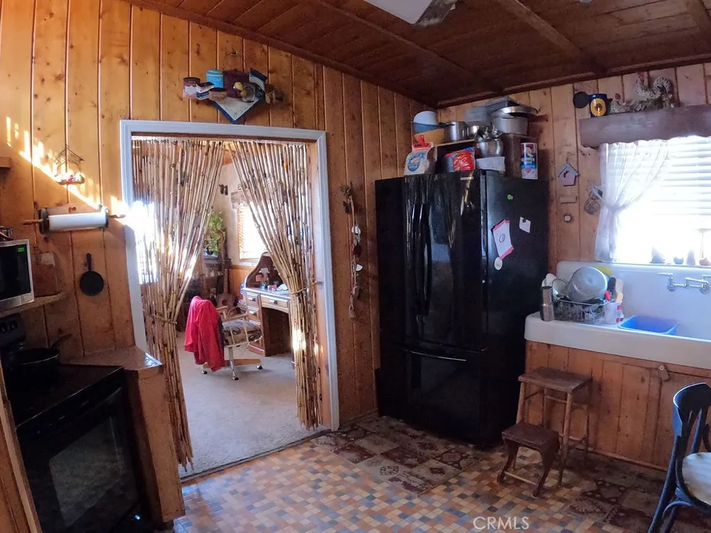 30000 Buchannon Ranch Road Llano, CA 93544