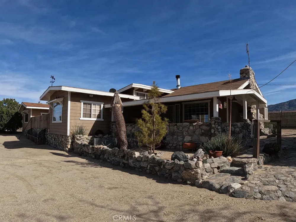 30000 Buchannon Ranch Road Llano, CA 93544