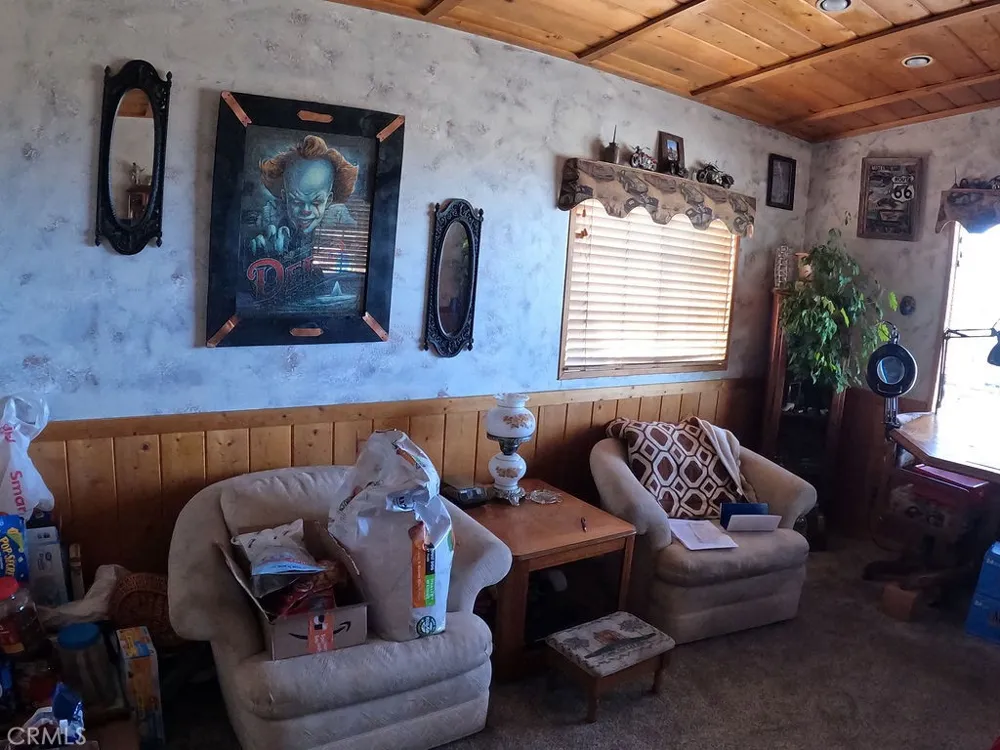 30000 Buchannon Ranch Road Llano, CA 93544