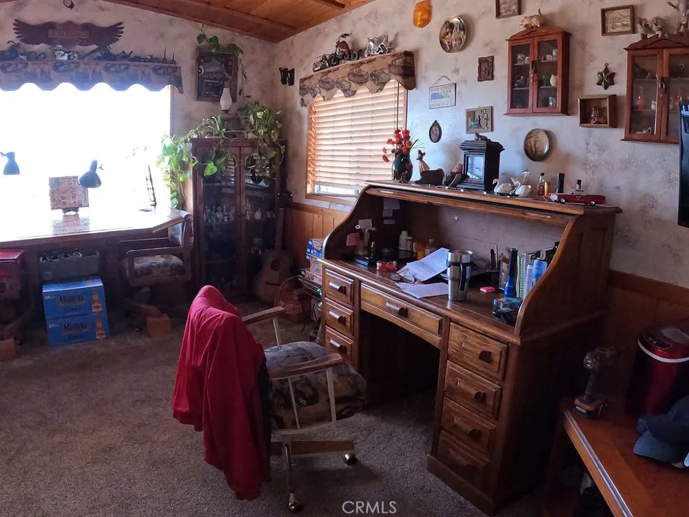 30000 Buchannon Ranch Road Llano, CA 93544