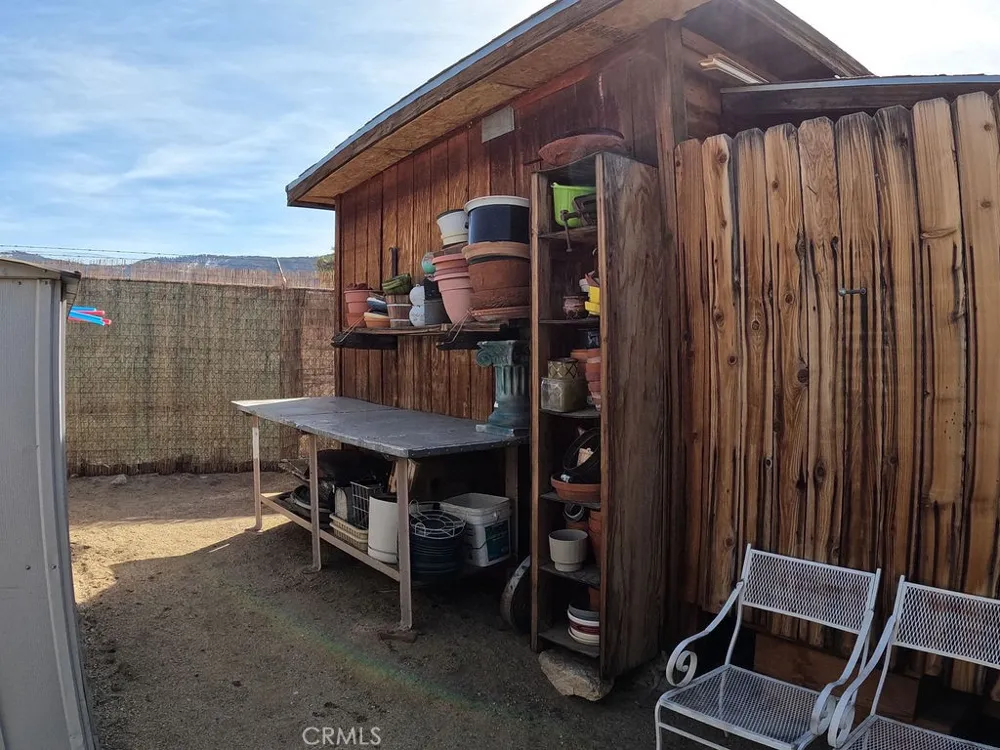 30000 Buchannon Ranch Road Llano, CA 93544