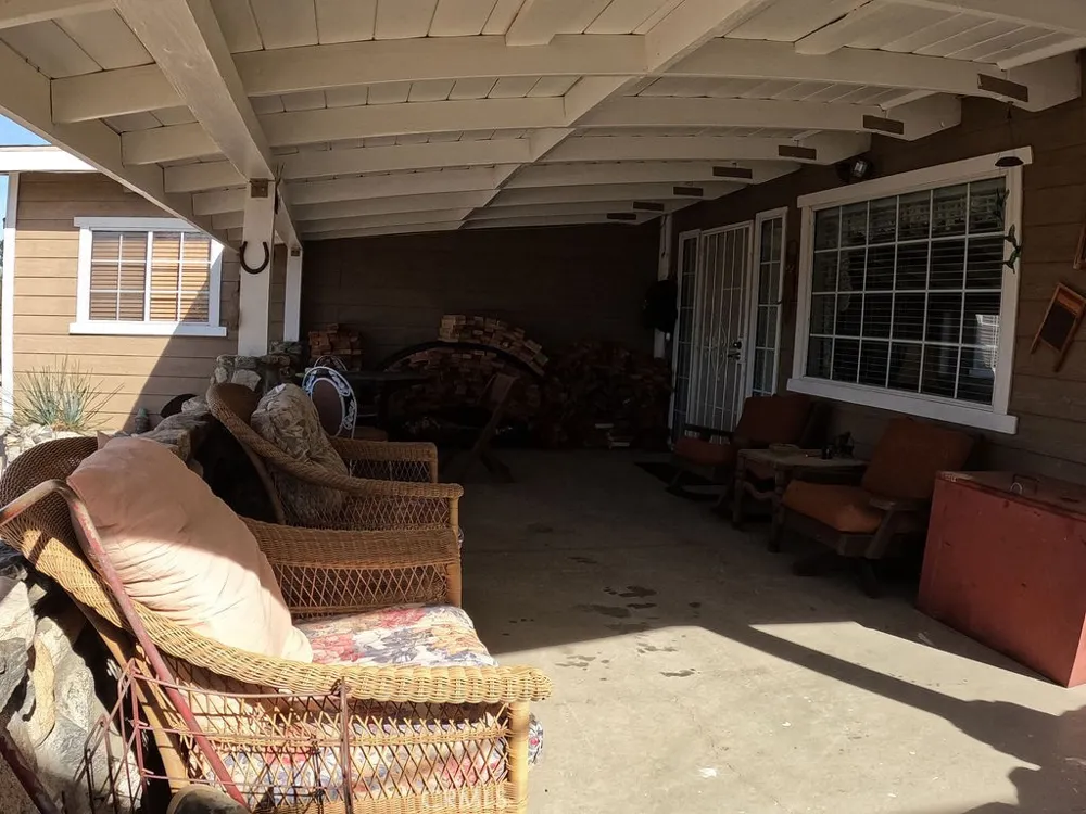 30000 Buchannon Ranch Road Llano, CA 93544