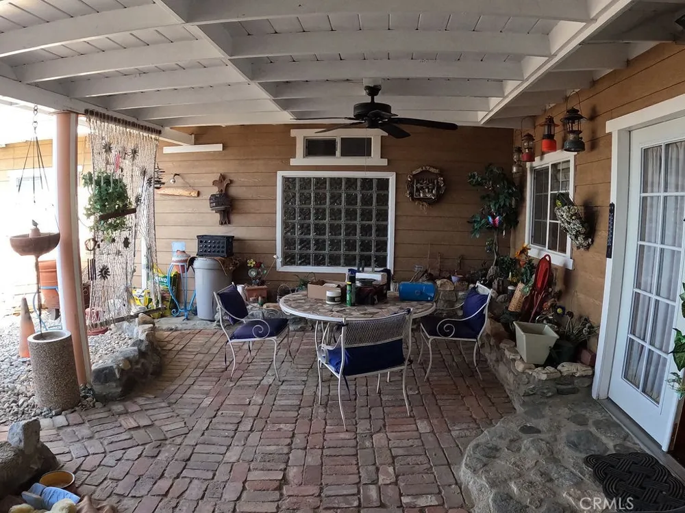 30000 Buchannon Ranch Road Llano, CA 93544