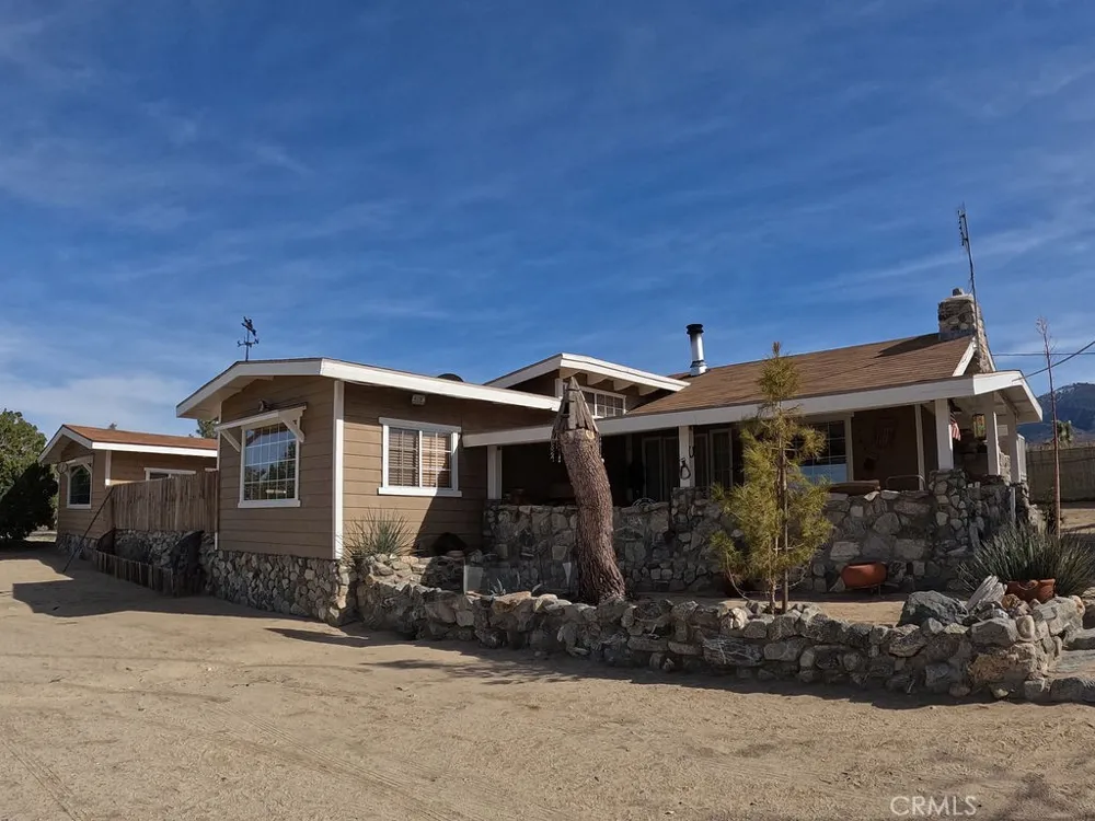 30000 Buchannon Ranch Road Llano, CA 93544