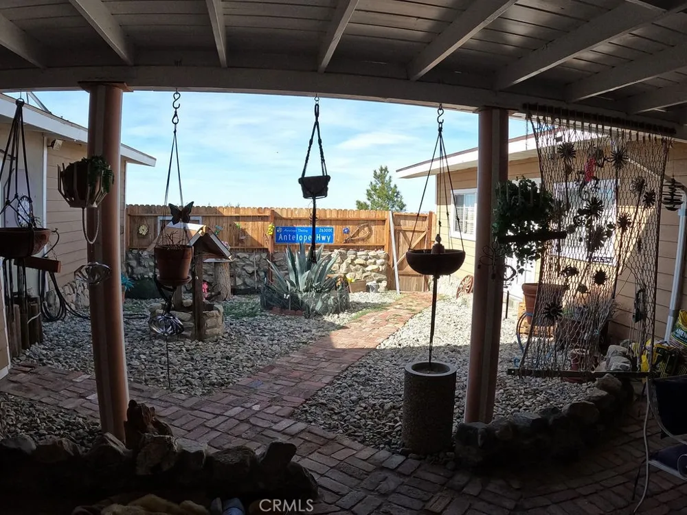 30000 Buchannon Ranch Road Llano, CA 93544