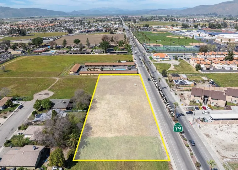 420 N Ramona Blvd San Jacinto, CA 92583