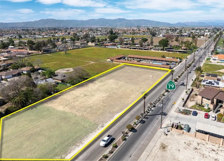 420 N Ramona Blvd San Jacinto, CA 92583