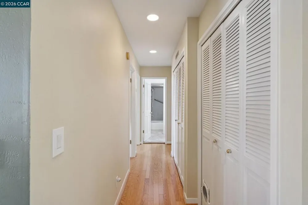 66 Bridge Rd Novato, CA 94945