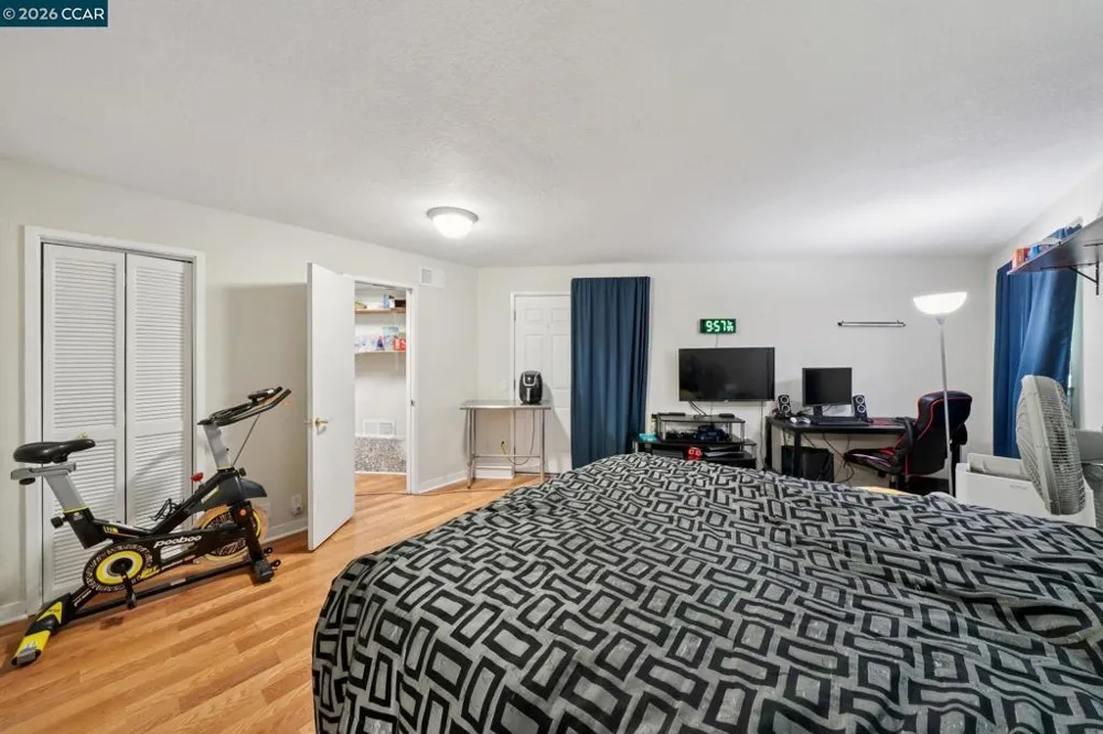 66 Bridge Rd Novato, CA 94945