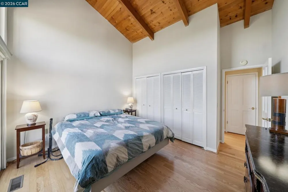 66 Bridge Rd Novato, CA 94945