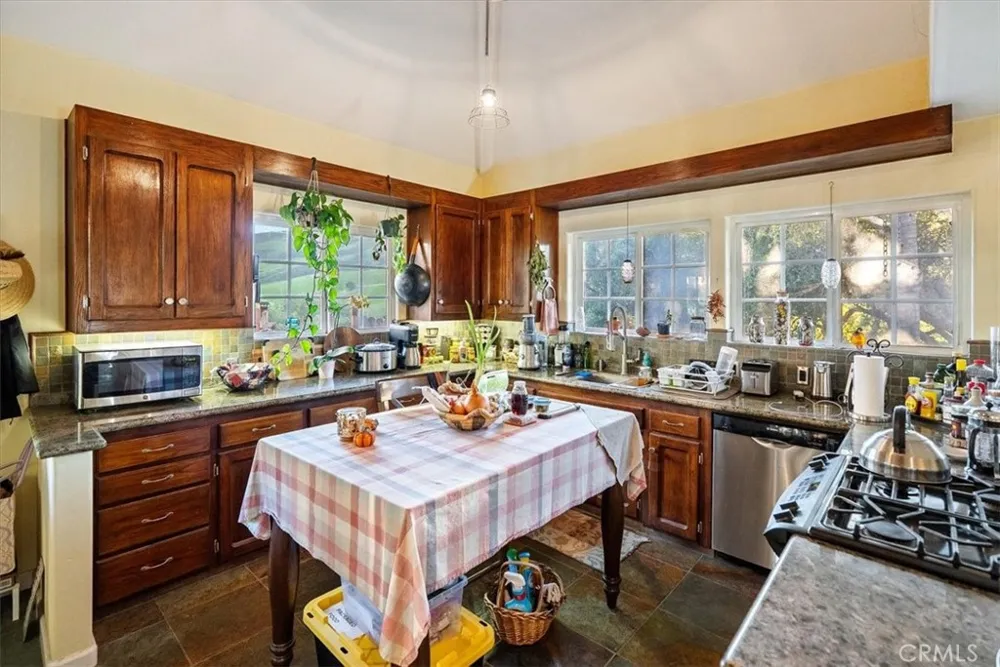 1677 Rising Star Place Cayucos, CA 93430