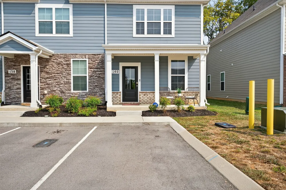 140 Grayson Cir Chapel Hill, TN 37034