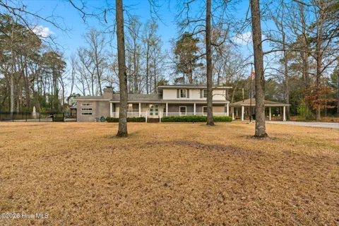 1203 Turnpike Road