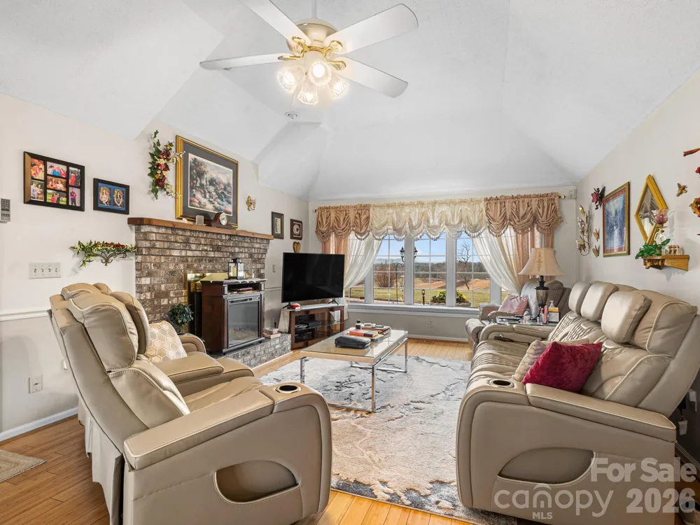 727 Jenkins Valley Road Alexander, NC 28701