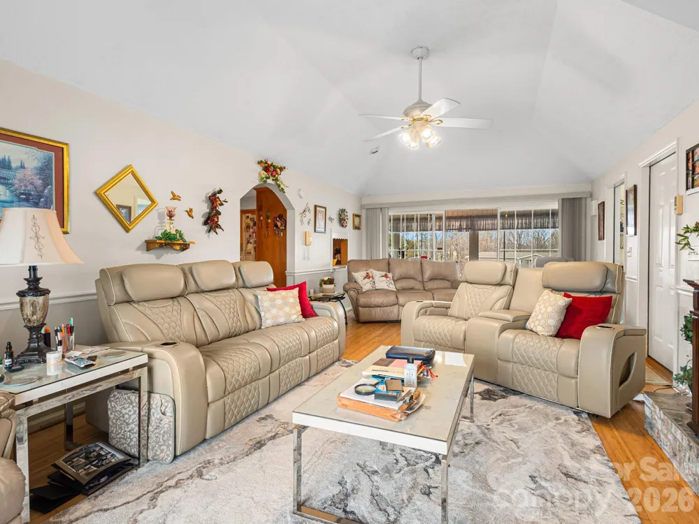727 Jenkins Valley Road Alexander, NC 28701