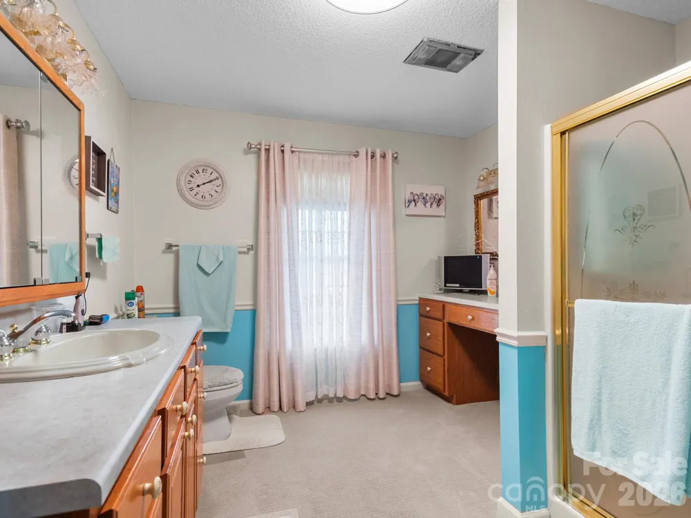 727 Jenkins Valley Road Alexander, NC 28701