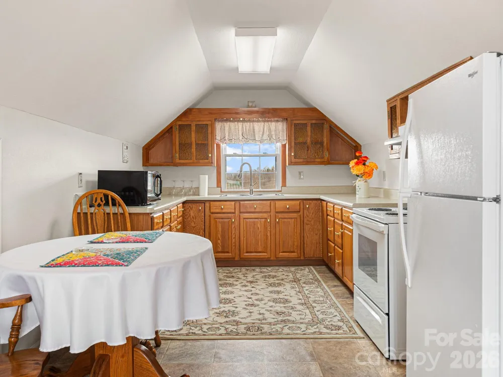 727 Jenkins Valley Road Alexander, NC 28701