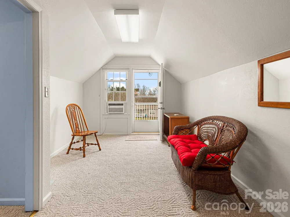 727 Jenkins Valley Road Alexander, NC 28701