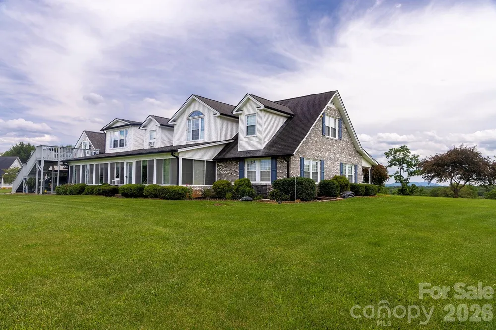 727 Jenkins Valley Road Alexander, NC 28701