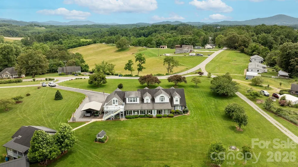 727 Jenkins Valley Road Alexander, NC 28701