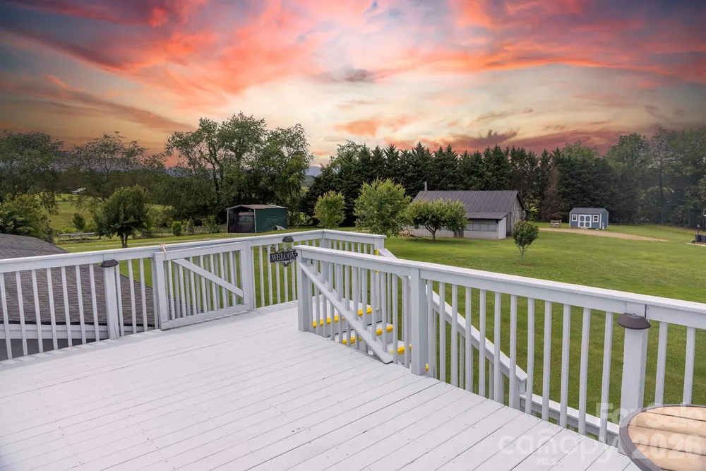 727 Jenkins Valley Road Alexander, NC 28701