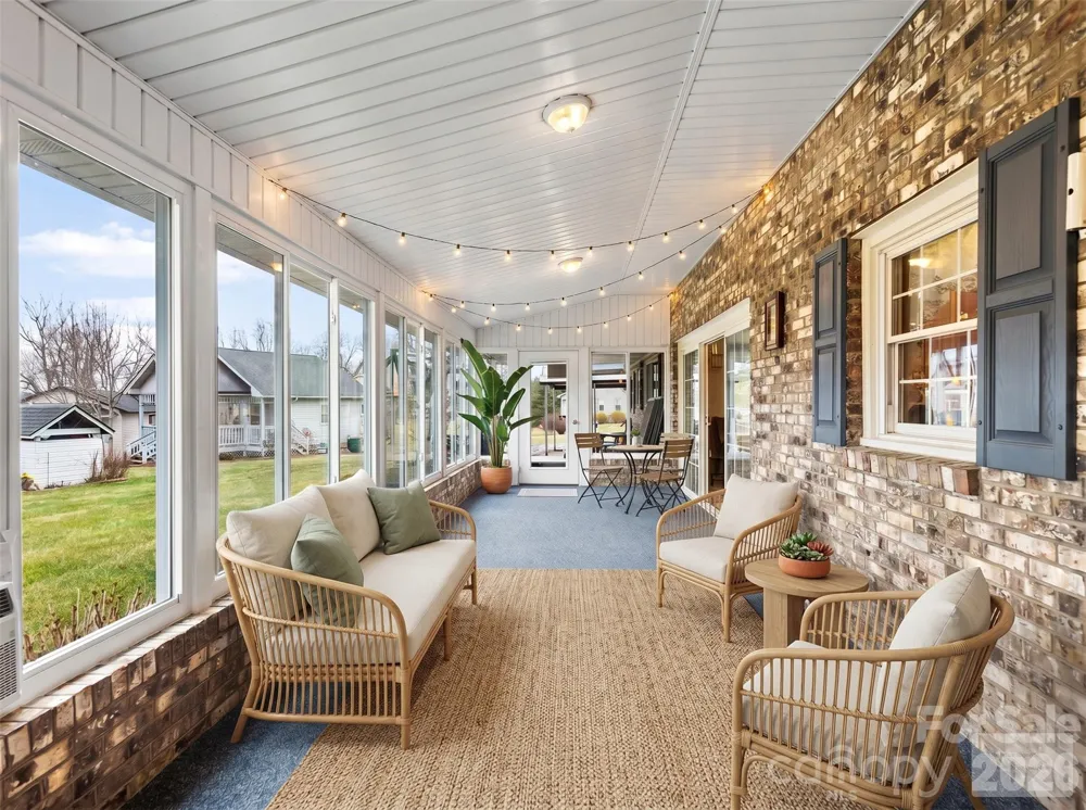 727 Jenkins Valley Road Alexander, NC 28701