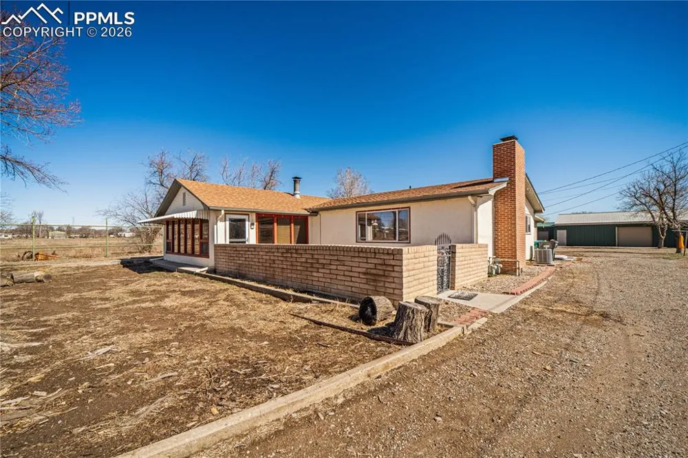 302 Meade Avenue Pueblo, CO 81001
