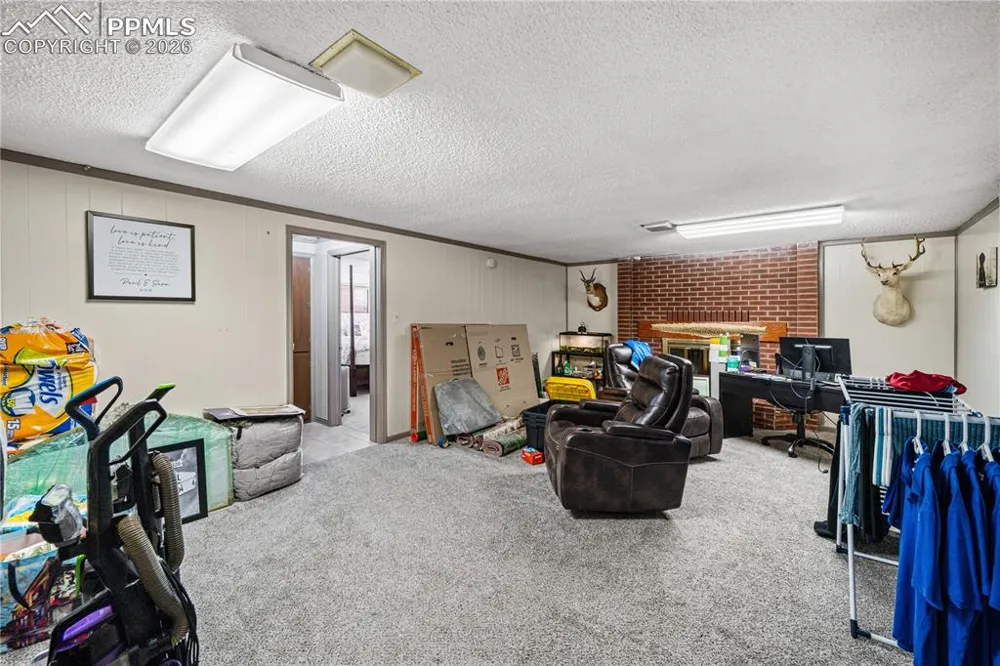 302 Meade Avenue Pueblo, CO 81001
