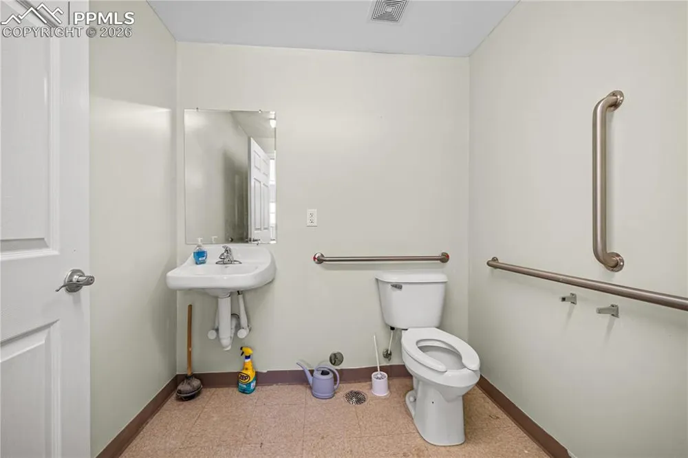 302 Meade Avenue Pueblo, CO 81001