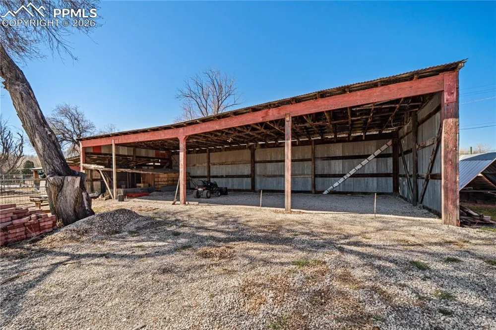 302 Meade Avenue Pueblo, CO 81001
