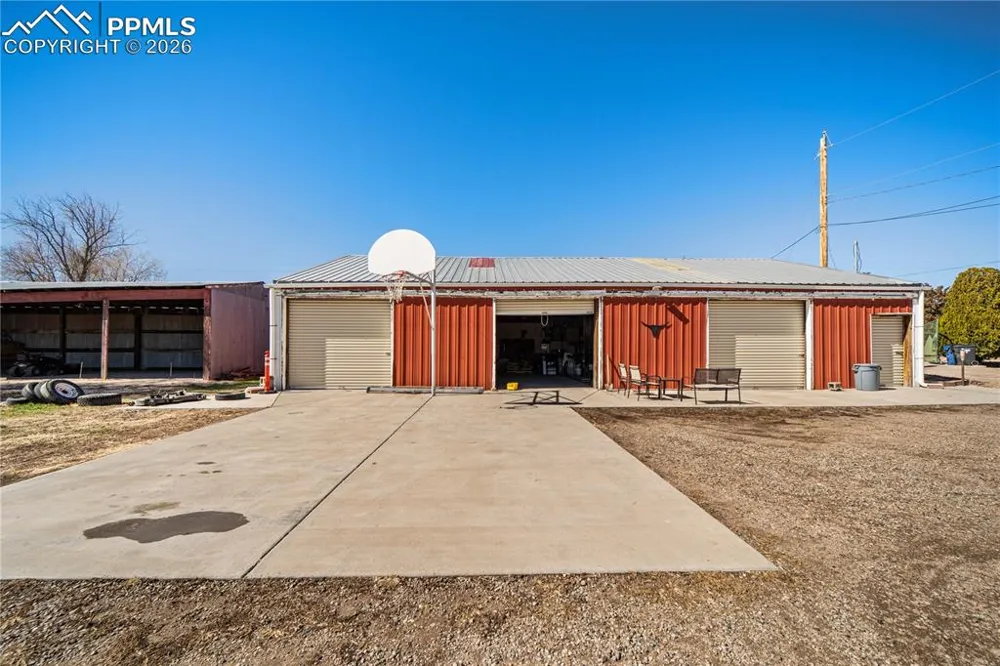 302 Meade Avenue Pueblo, CO 81001