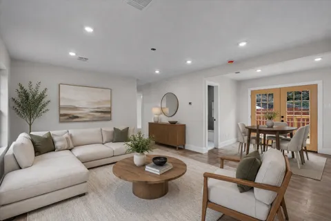 8801 Little Walnut Drive