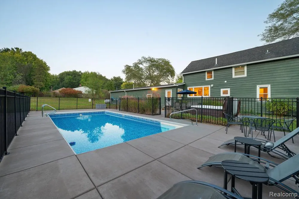 9695 Community Hall Road New Buffalo Township, MI 49129