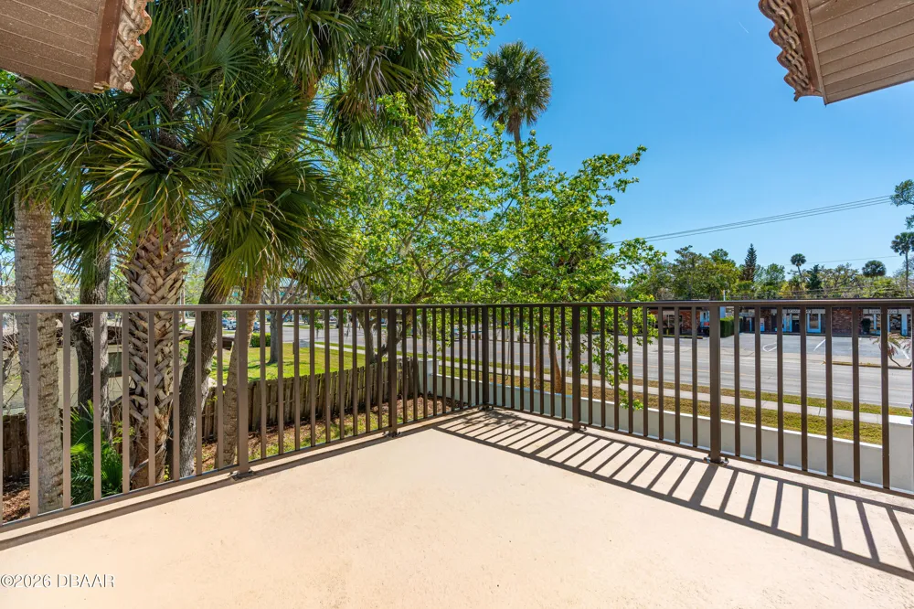 910 Big Tree Road #203 South Daytona, FL 32119