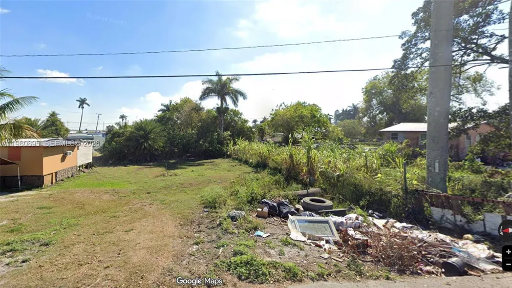 205 SE 1st Ave South Bay, FL 33493