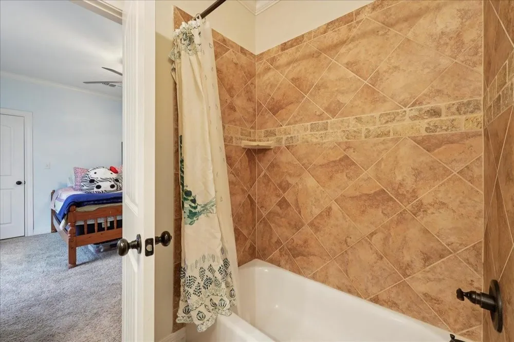 404 Birch View Drive Lumberton, TX 77657