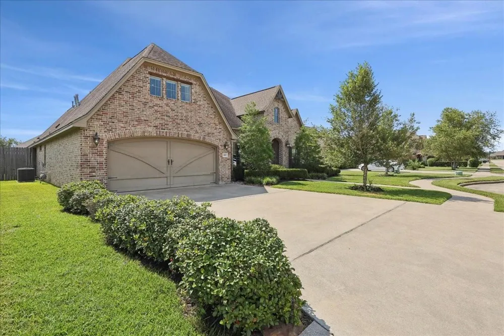 404 Birch View Drive Lumberton, TX 77657