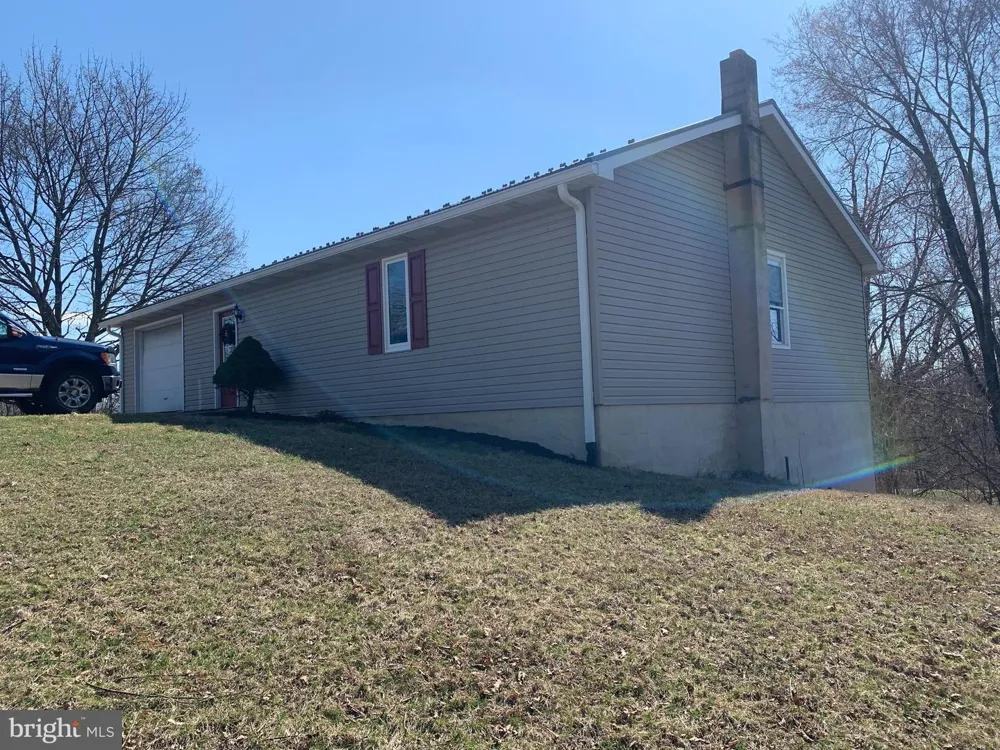120 S HIGH STREET Newville, PA 17241