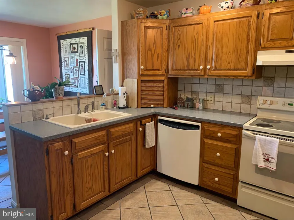 120 S HIGH STREET Newville, PA 17241