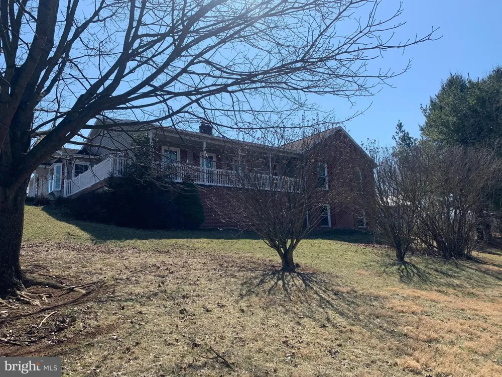 120 S HIGH STREET Newville, PA 17241