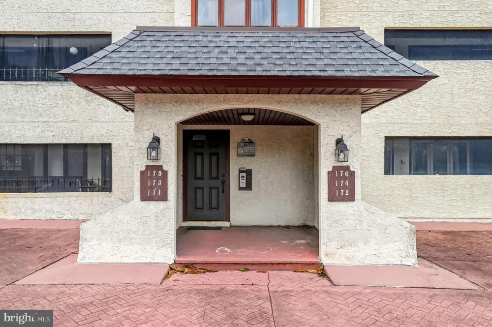 171 CENTURA Cherry Hill, NJ 08003
