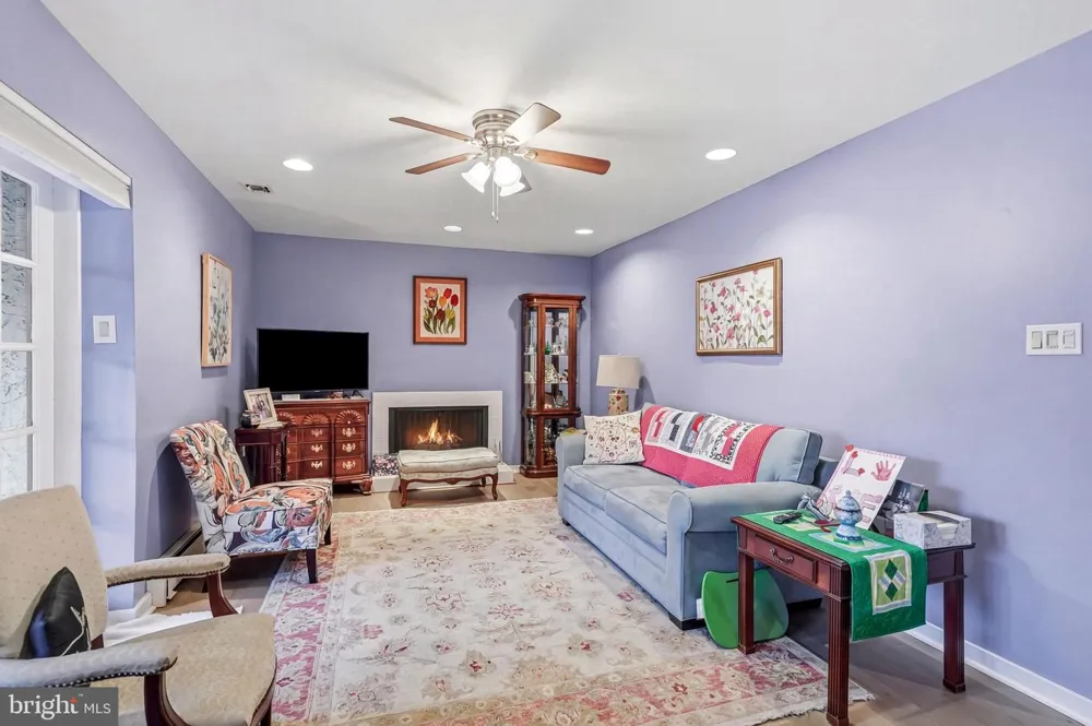 171 CENTURA Cherry Hill, NJ 08003
