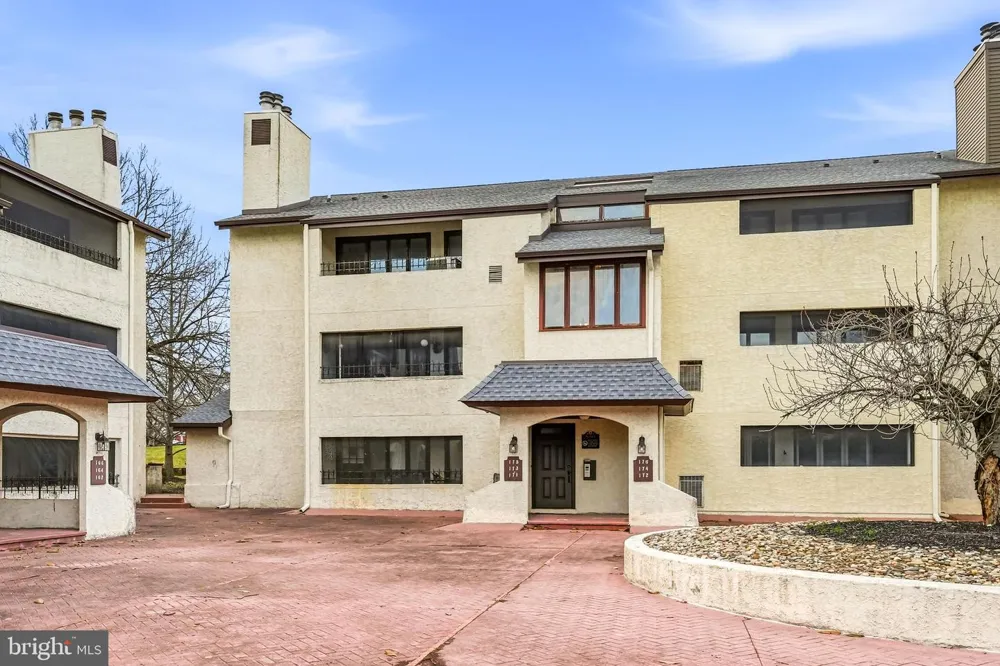 171 CENTURA Cherry Hill, NJ 08003