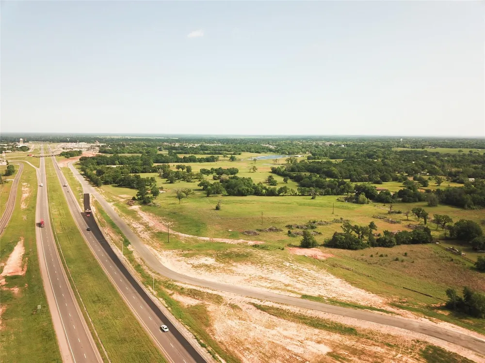 Ih 45 Fairfield, TX 75840